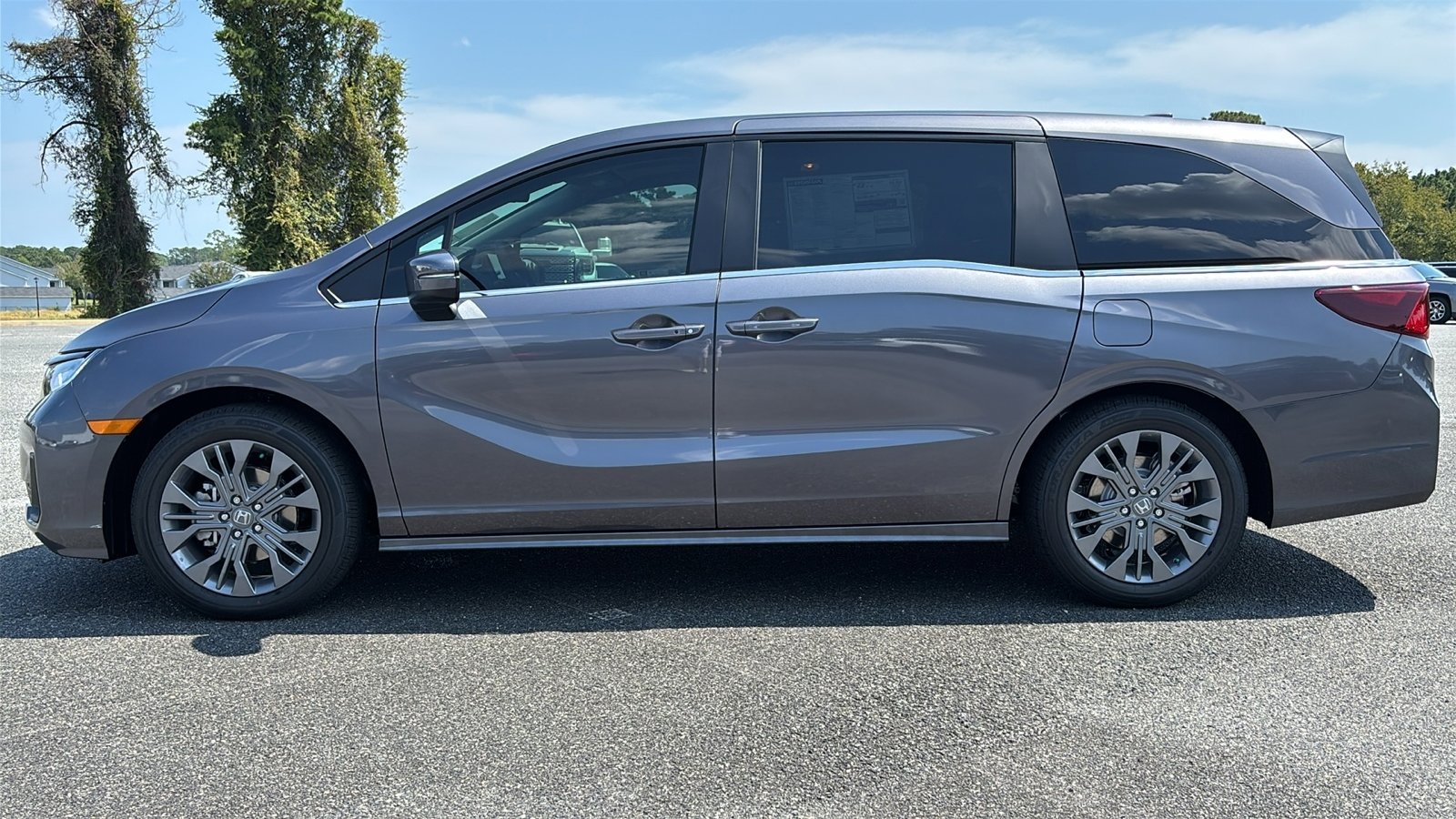 2026 Honda Odyssey Touring photo 34