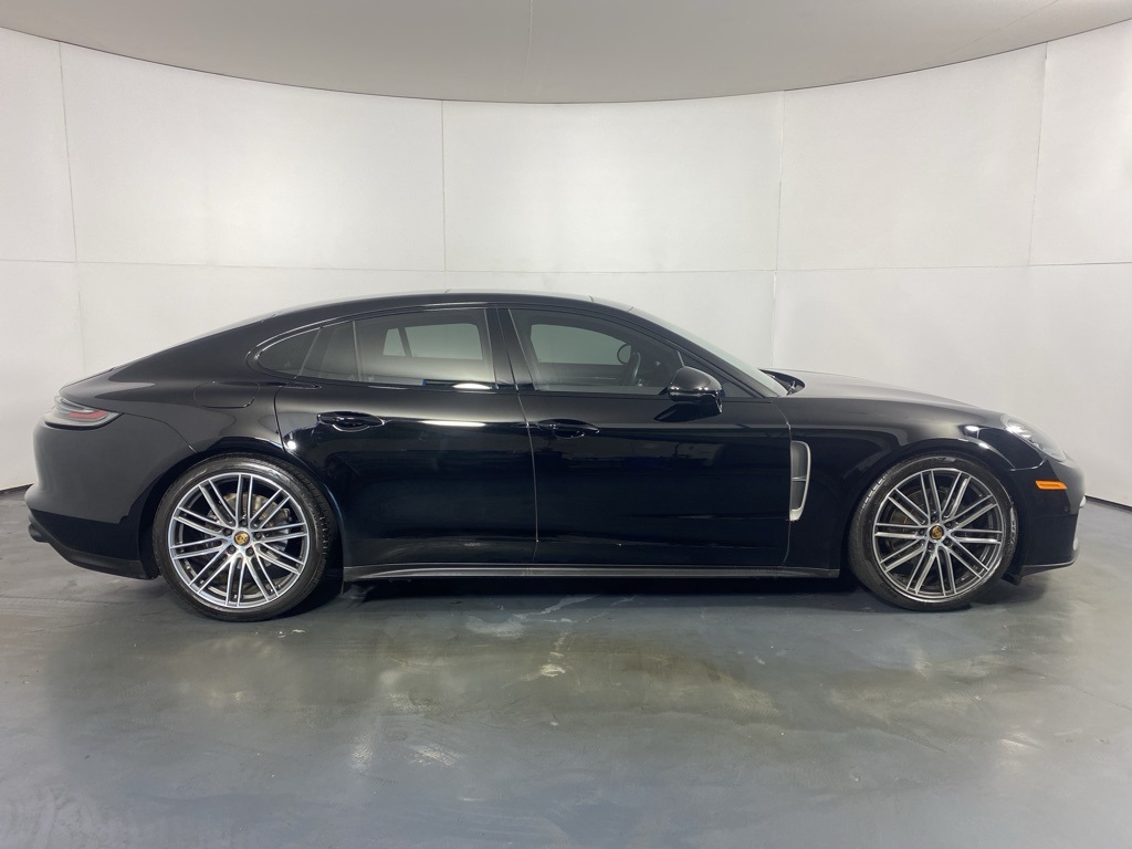 2022 Porsche Panamera 4 Platinum photo 4