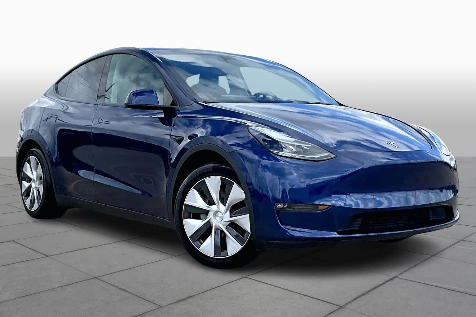 Used 2023 Tesla Model Y Long Range with VIN 7SAYGAEE8PF633966 for sale in Richmond, TX