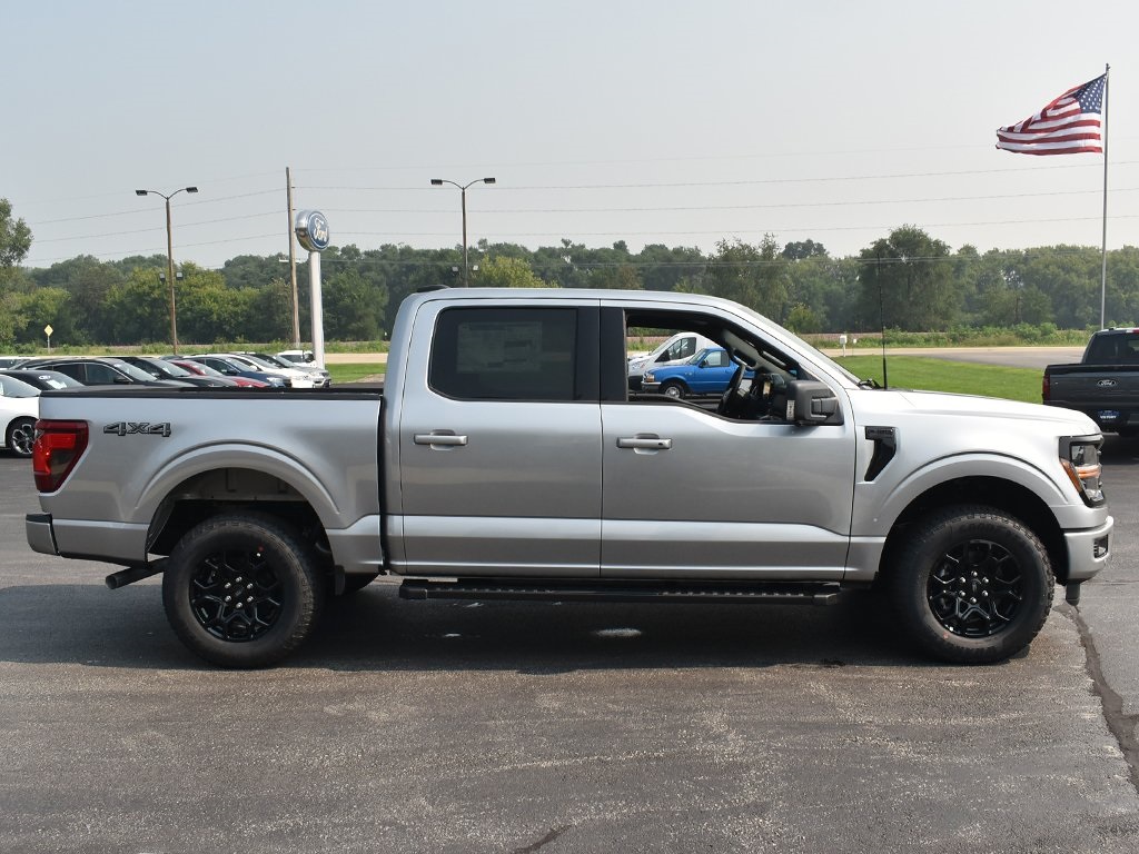 2025 Ford F-150 XLT photo 10