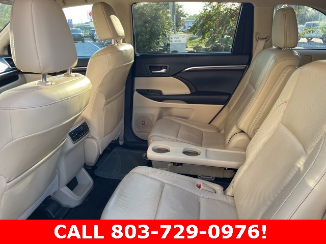 2016 Toyota Highlander Limited Platinum photo 13