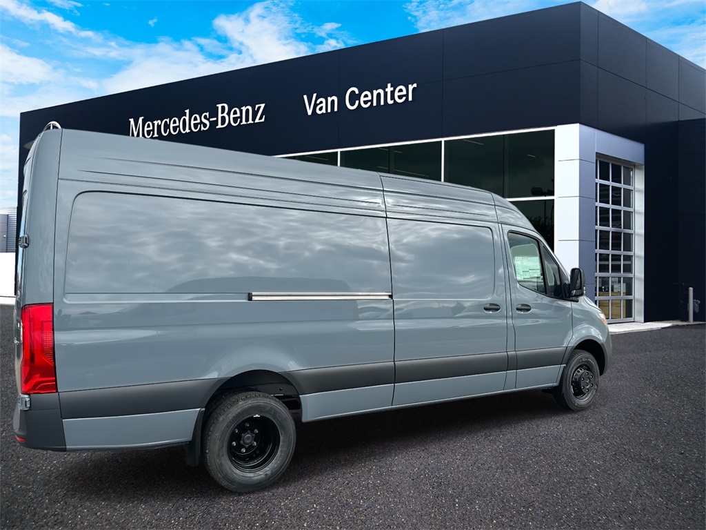 2026 Mercedes Benz Sprinter 3500 photo 2