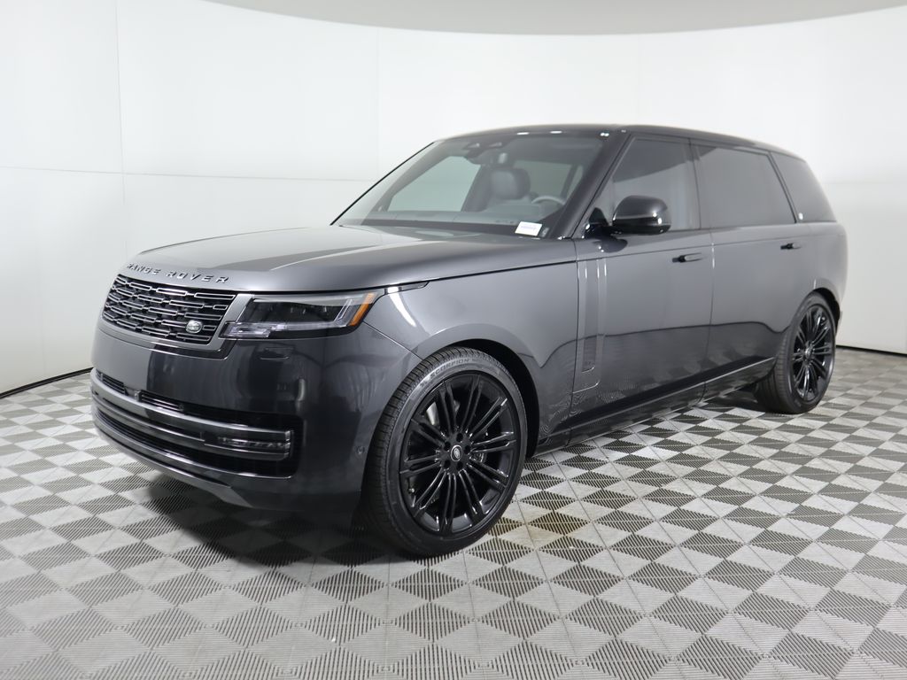 2025 Land Rover Range Rover SE's photo