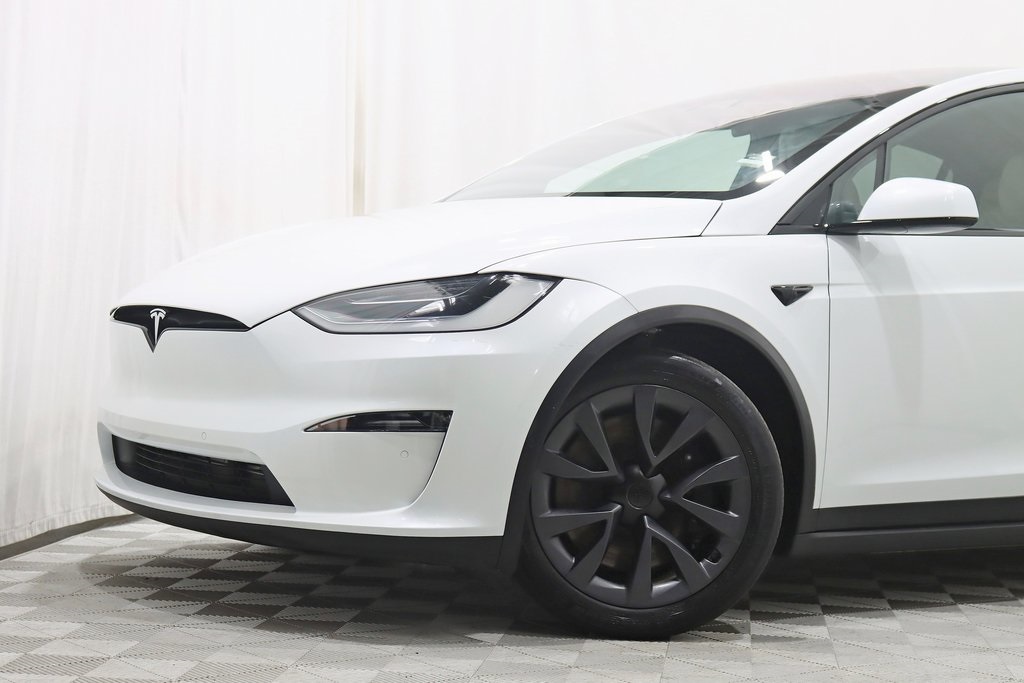 2022 Tesla Model X Plaid photo 2