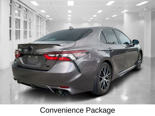 2024 Toyota Camry SE photo 3