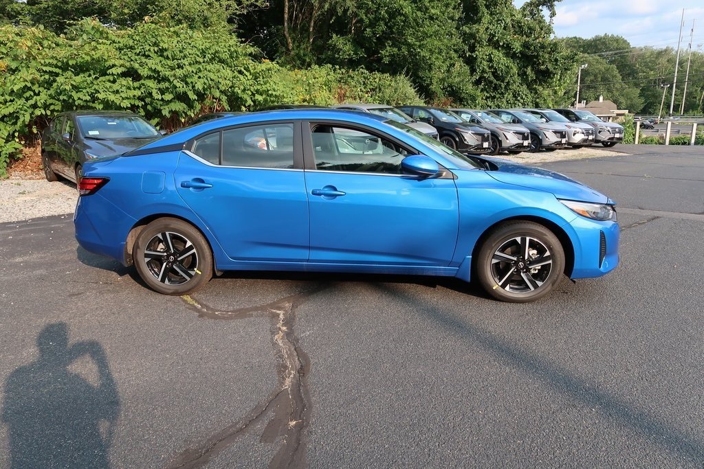 2025 Nissan Sentra SV photo 7