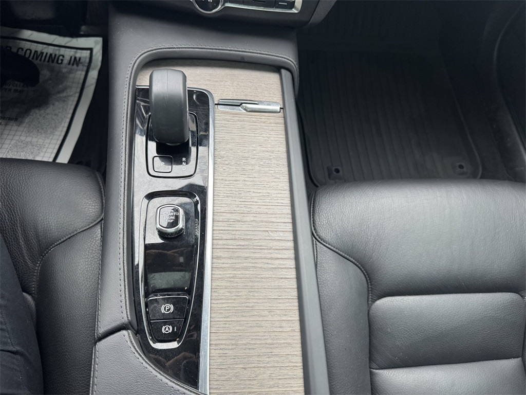 2023 Volvo V90 Cross Country B6 AWD Plus photo 18