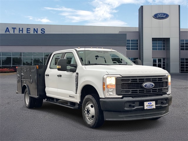 2026 Ford F-350 Super Duty Chassis Cab XL's photo