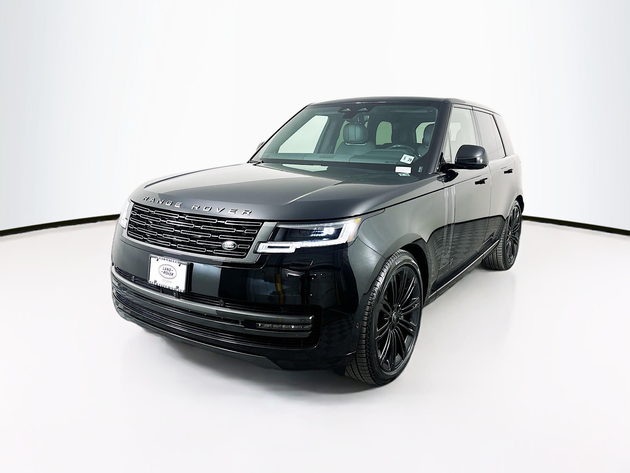 2024 Land Rover Range Rover SE