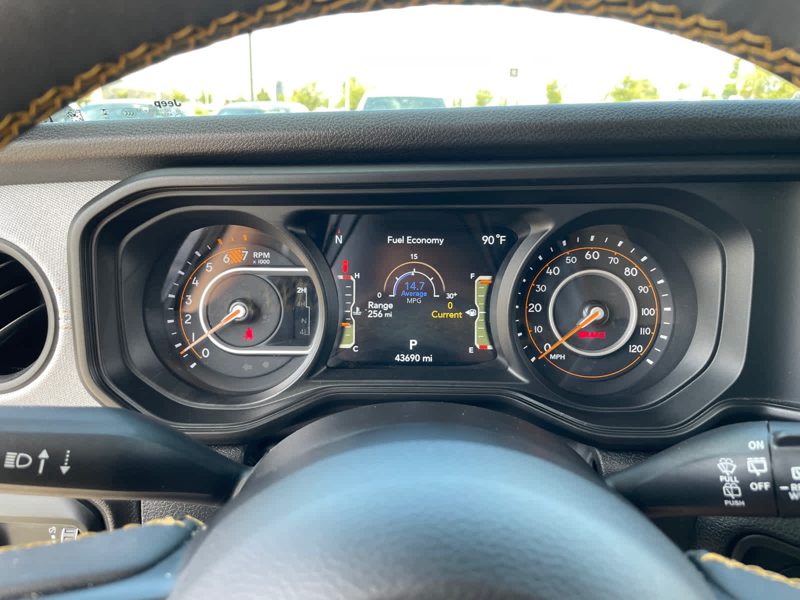2024 Jeep Wrangler Willys photo 22