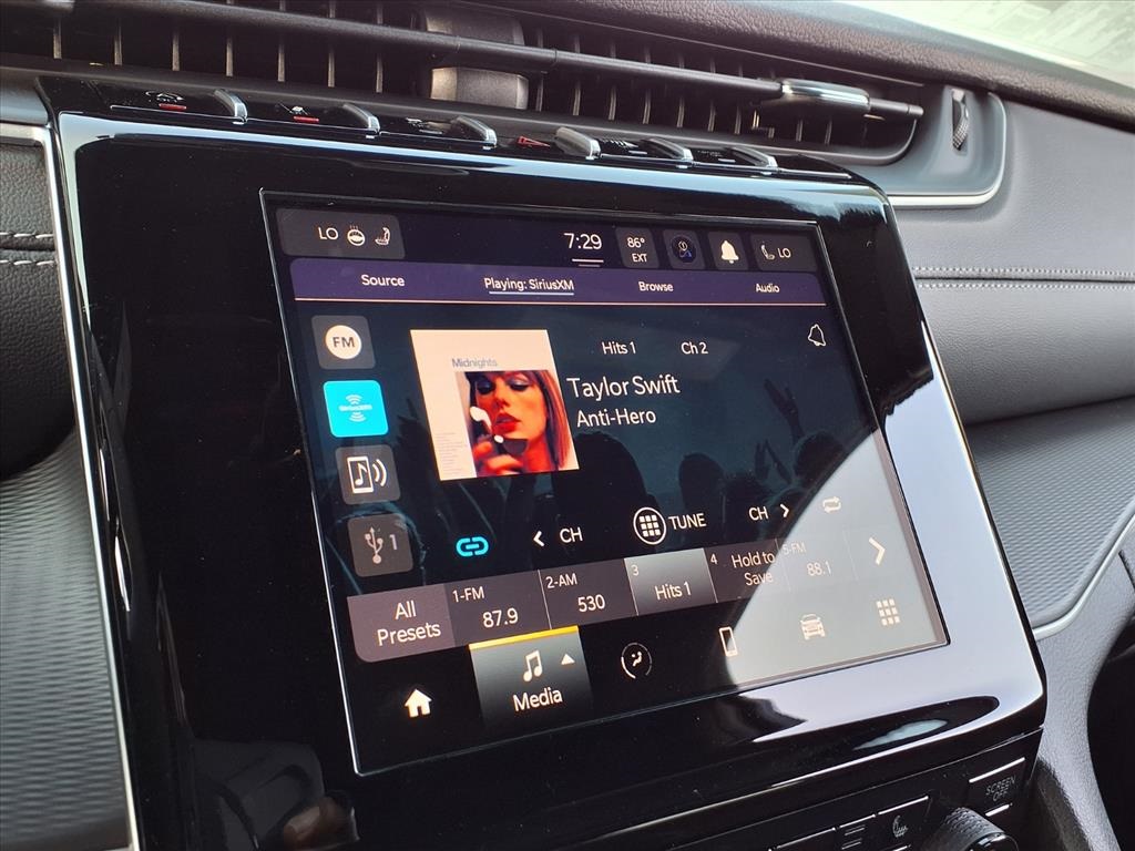 2025 Jeep Grand Cherokee Altitude photo 15