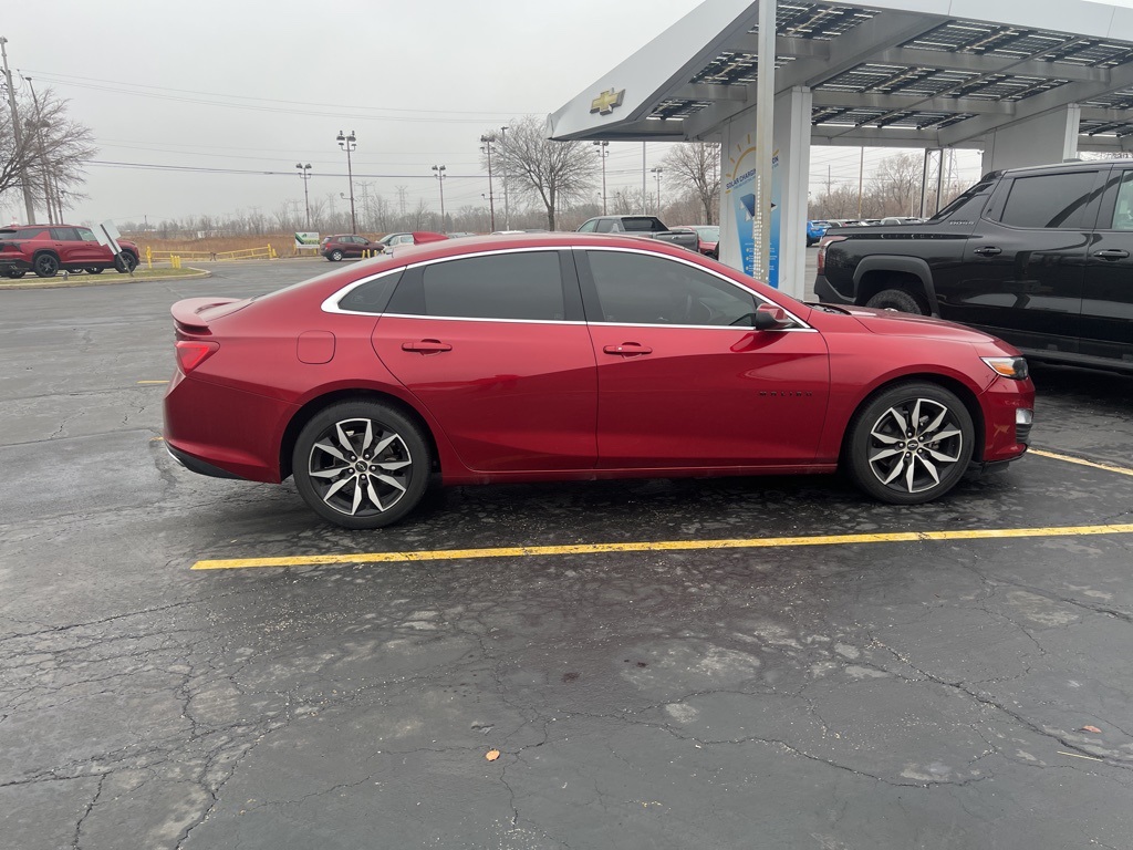 2021 CHEVROLET MALIBU - Image 1
