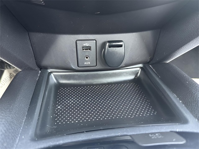 2015 Nissan Rogue SL photo 21
