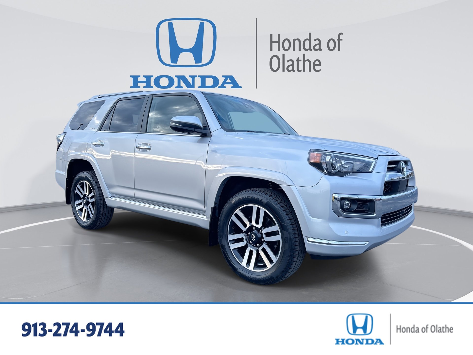 2022 Toyota 4Runner Limited's photo