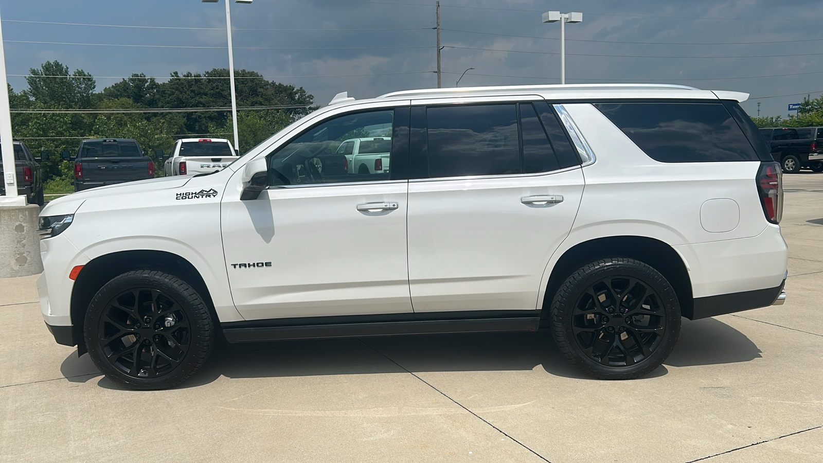2022 Chevrolet Tahoe High Country photo 5