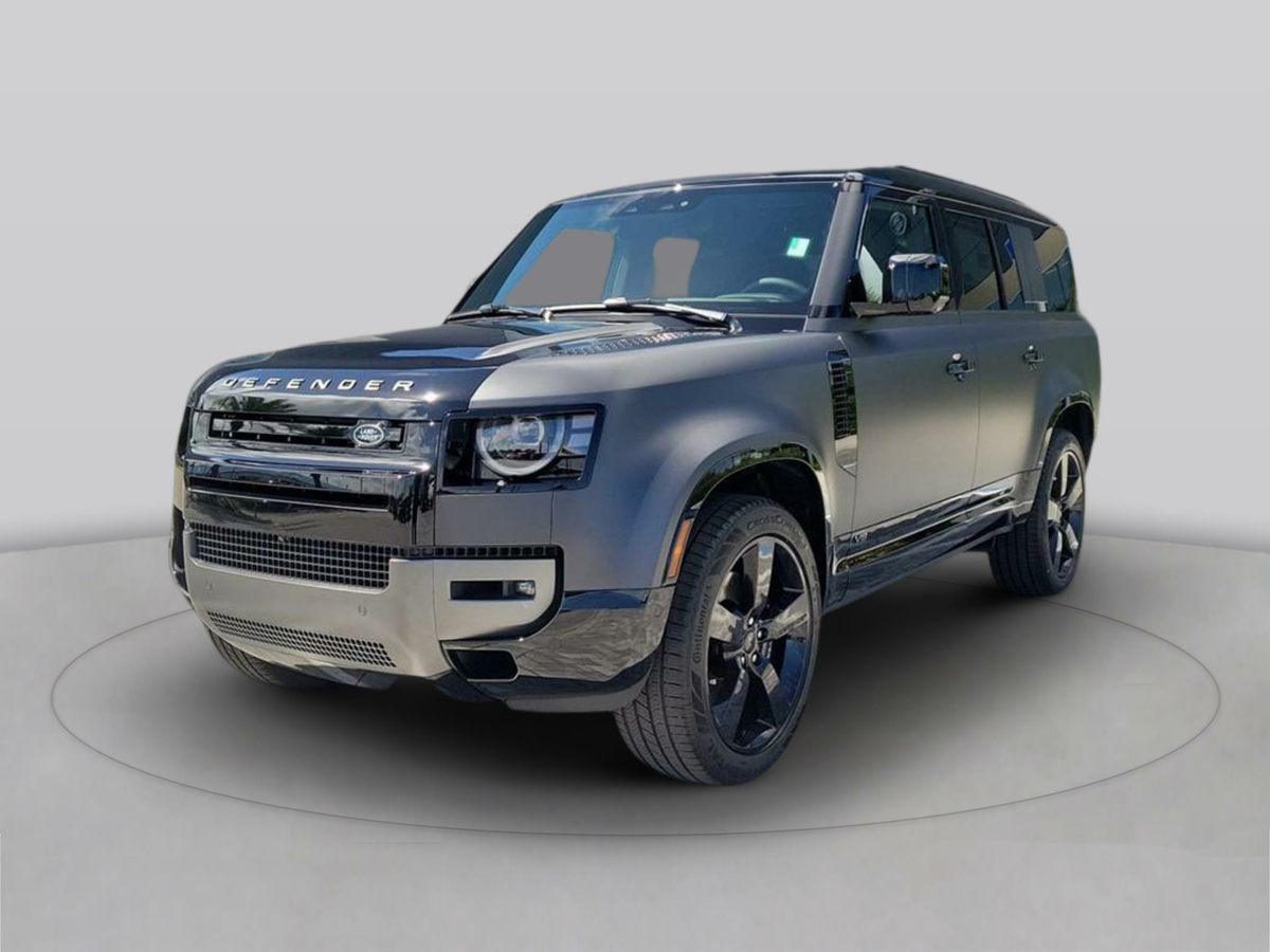 2026 Land Rover Defender X-Dynamic SE's photo