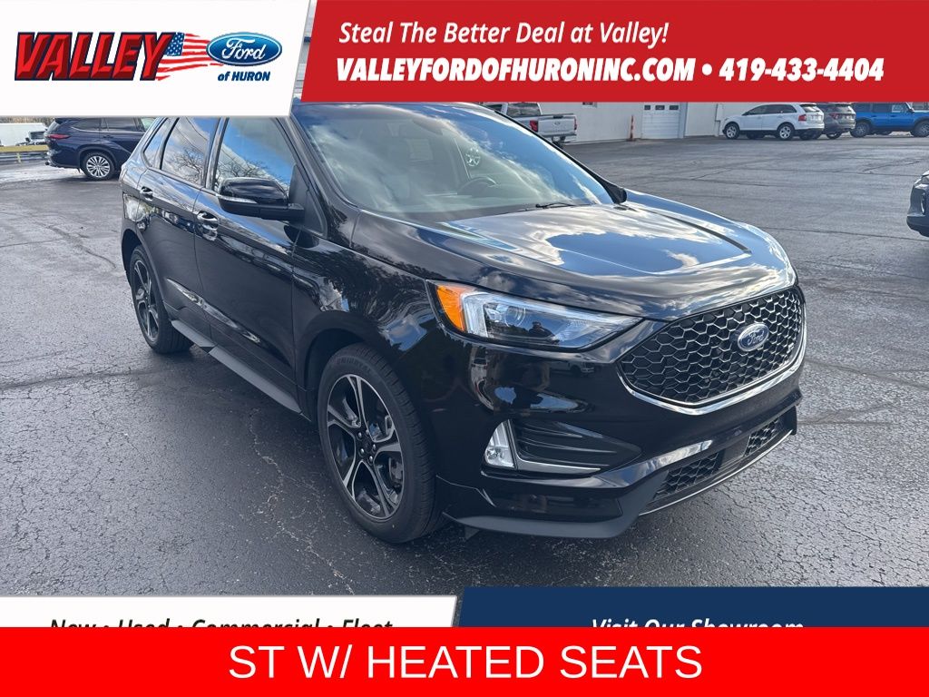 2022 Ford Edge ST's photo