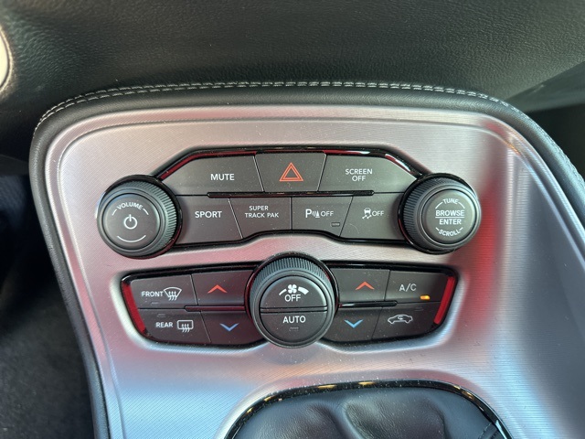 2023 Dodge Challenger R/T photo 26