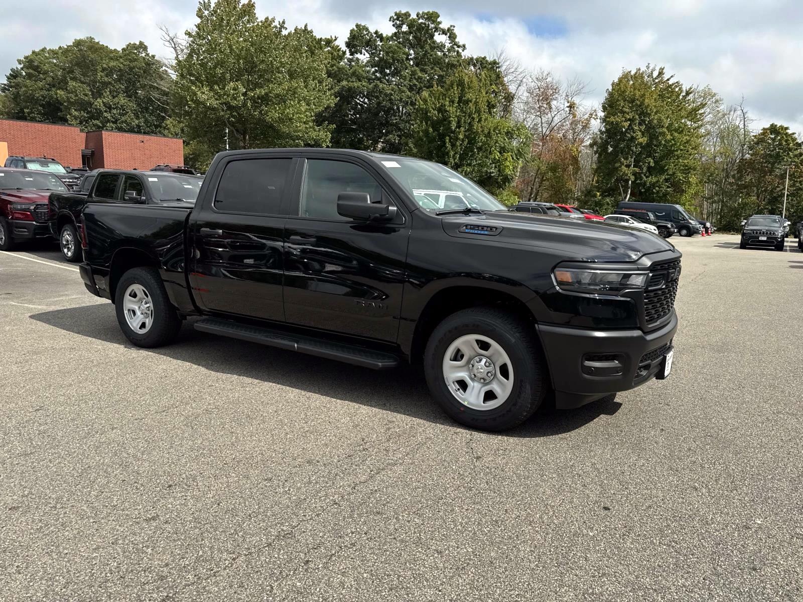 2025 Ram 1500 Tradesman photo 6