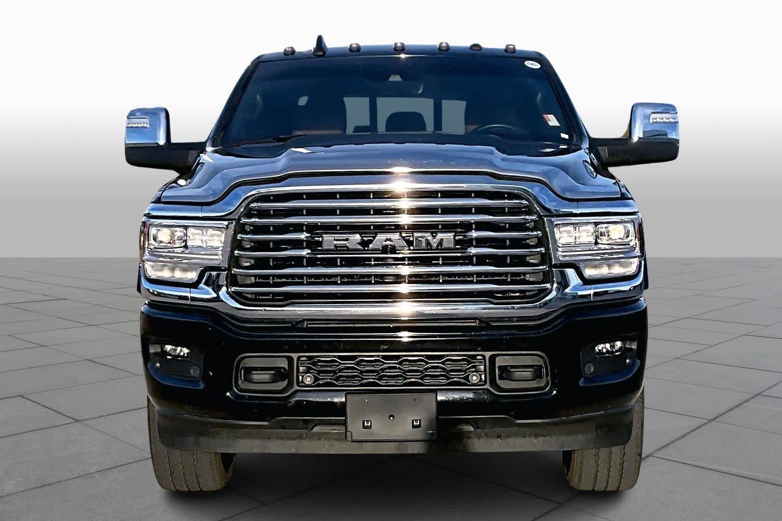 2024 Ram 2500 Longhorn photo 3