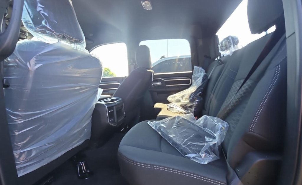 2025 Ram 2500 Big Horn photo 3