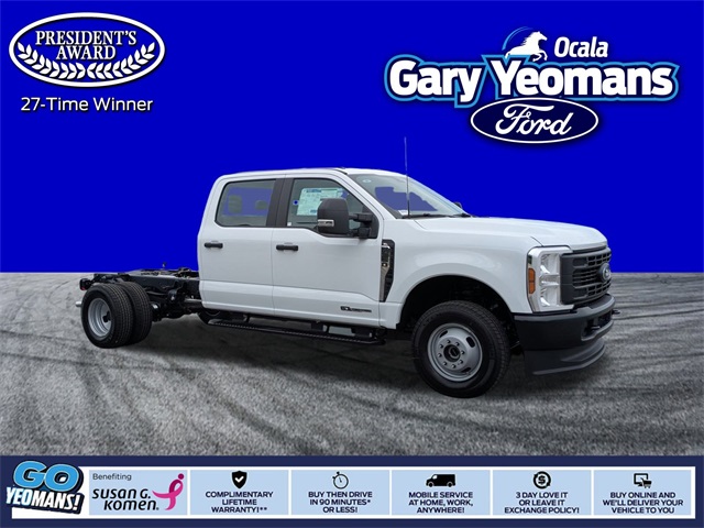 2026 Ford F-350 Super Duty Chassis Cab XL's photo