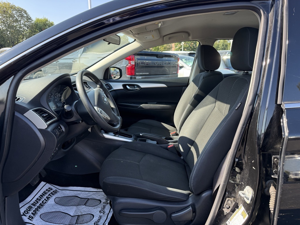 2016 Nissan Sentra S photo 22