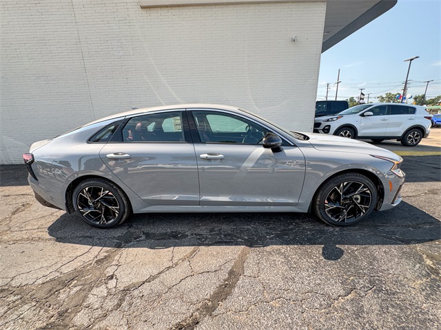 2026 Kia K5 GT-Line photo 2