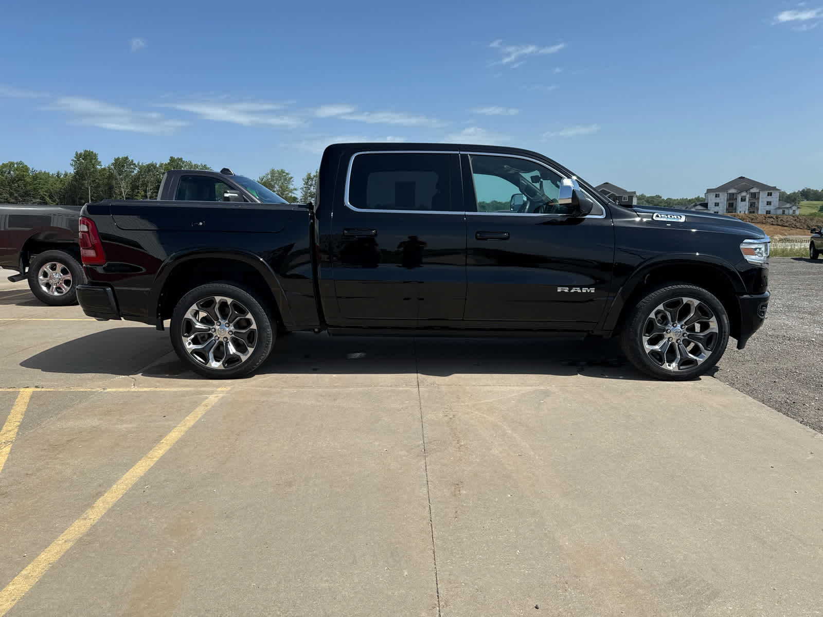 2023 Ram 1500 Longhorn photo 4