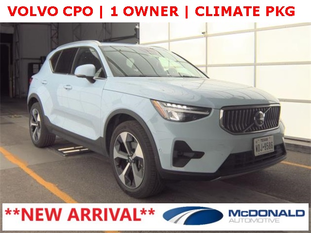 2025 Volvo XC40 Plus's photo