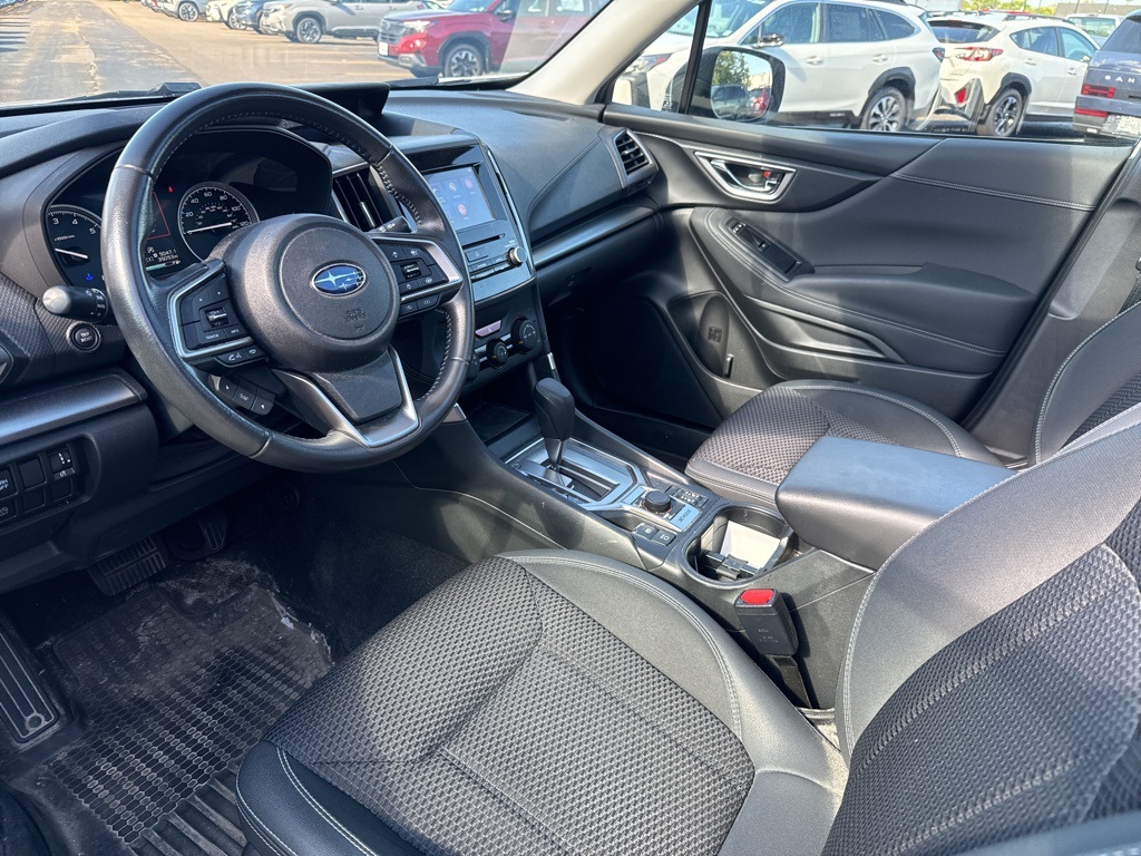 2022 Subaru Forester Premium photo 3