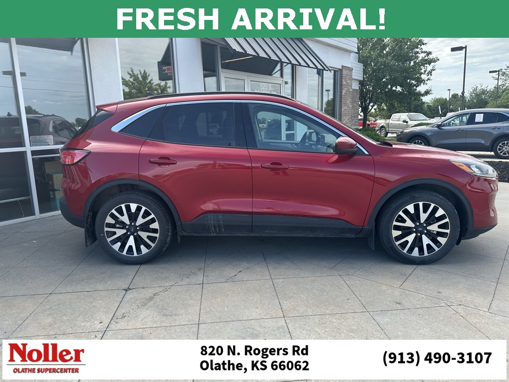 2020 Ford Escape SEL photo 5