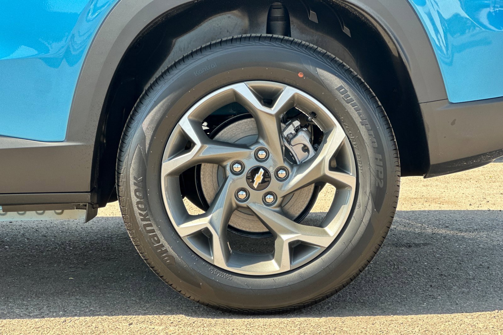 2025 Chevrolet Trax LT photo 25
