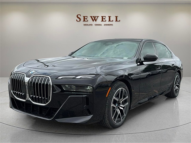 2025 BMW 7 Series 760i's photo