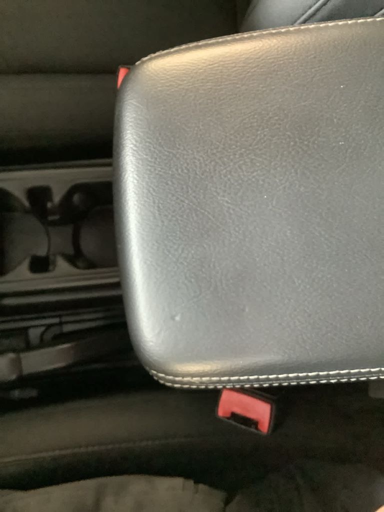 2020 Jeep Wrangler Unlimited Sahara photo 19