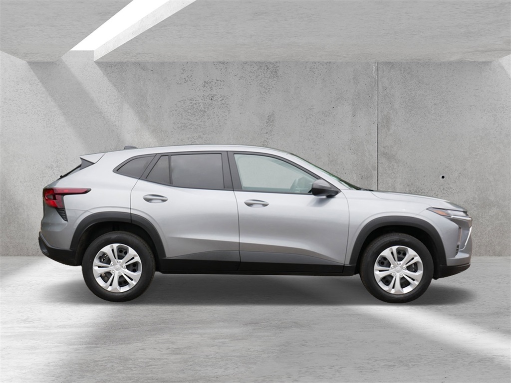 Certified 2024 Chevrolet Trax LS with VIN KL77LFE21RC040888 for sale in White Bear Lake, Minnesota