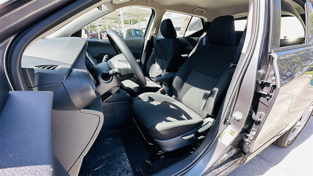 2025 Nissan Kicks Play S photo 22