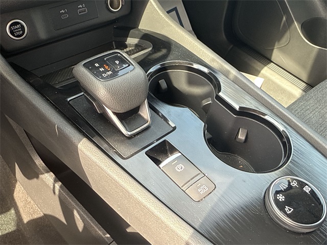 2022 Nissan Rogue S photo 19