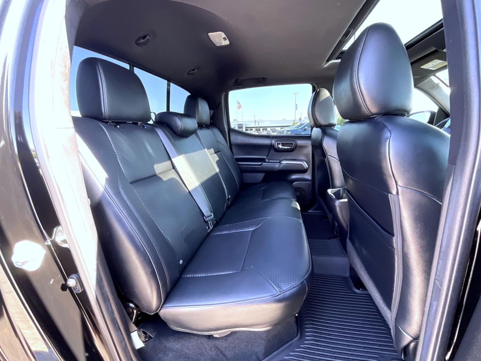 2023 Toyota Tacoma Limited photo 16