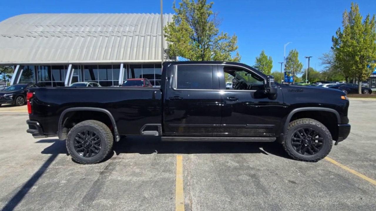 2025 Chevrolet Silverado 2500HD High Country photo 40