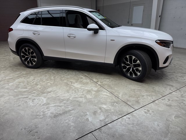 2025 Mercedes Benz GLC 350e 4MATIC photo 5