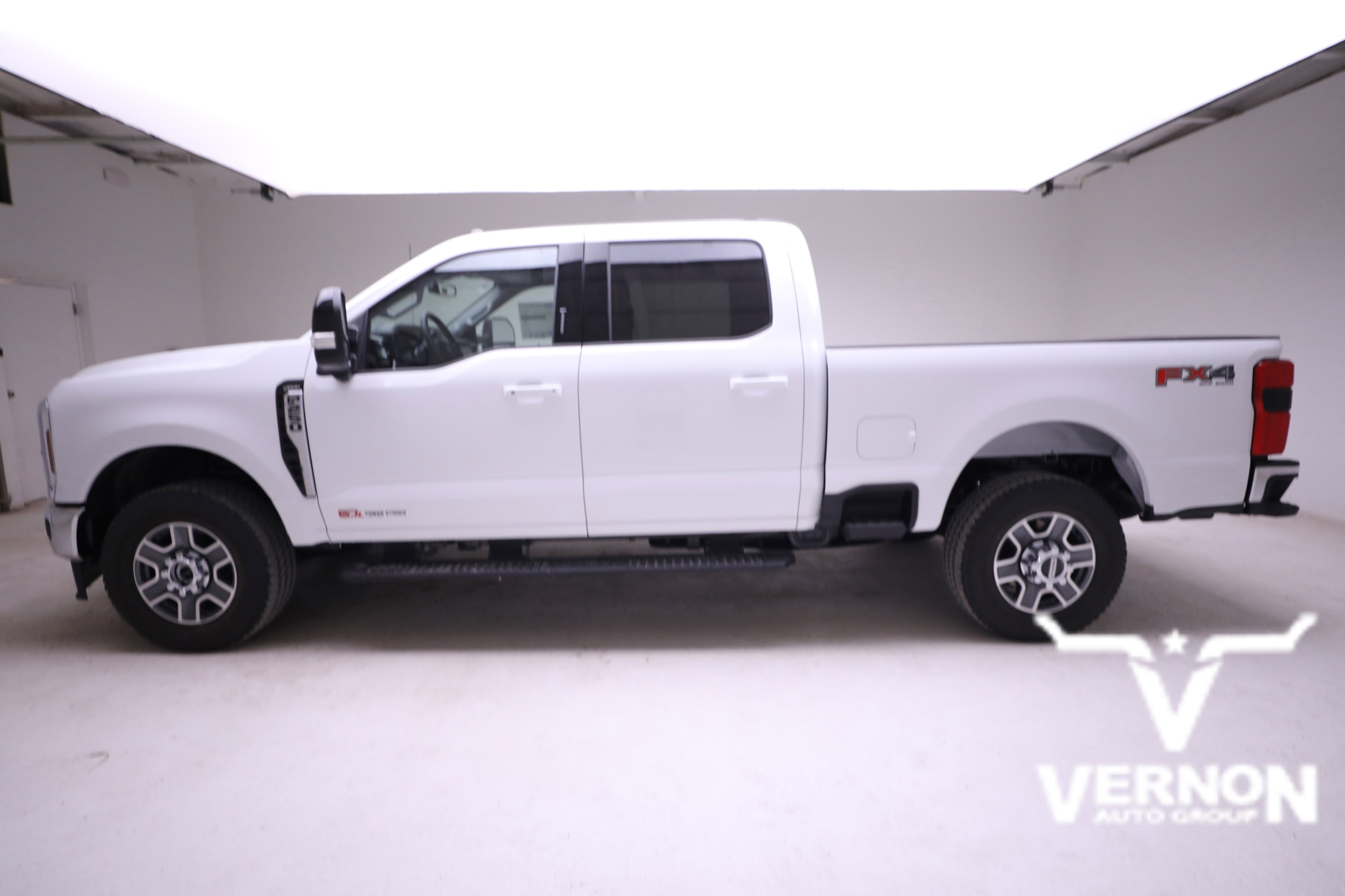 2026 Ford F-250 Lariat FX4 photo 2