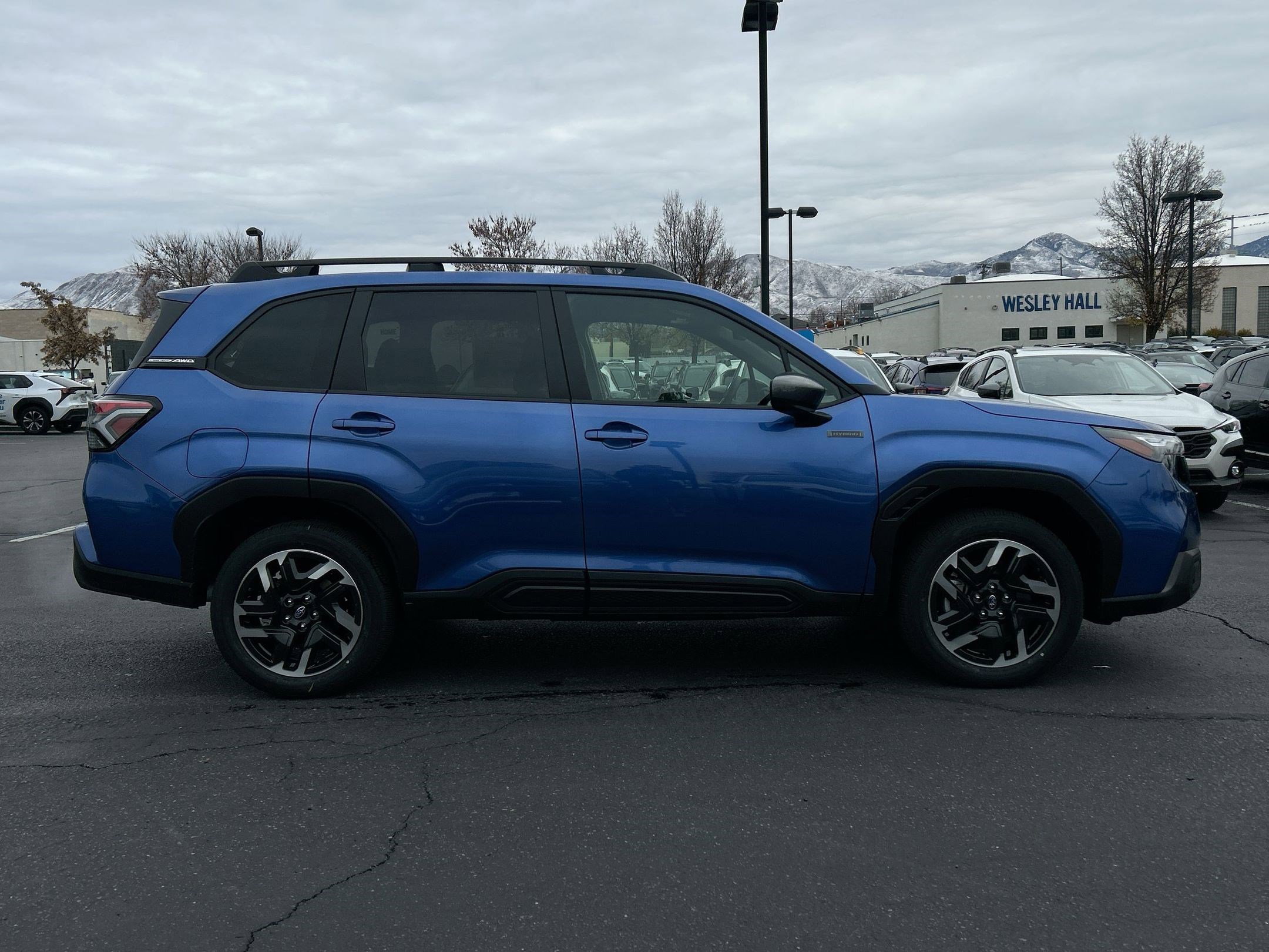 2025 Subaru Forester Premium photo 2