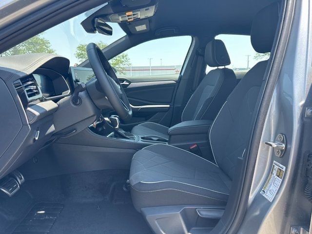 2025 Volkswagen Jetta 1.5T Sport photo 21