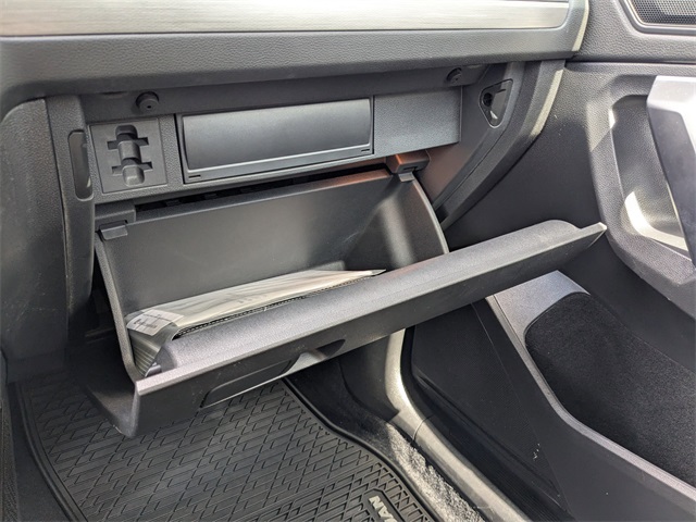 2021 Volkswagen Tiguan SE photo 21