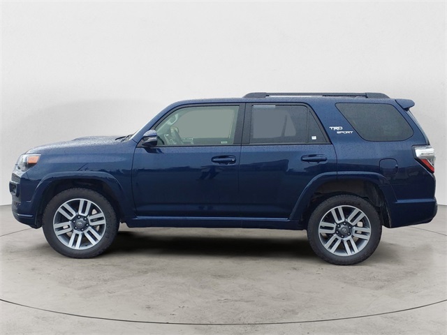 2024 Toyota 4Runner TRD Sport photo 2