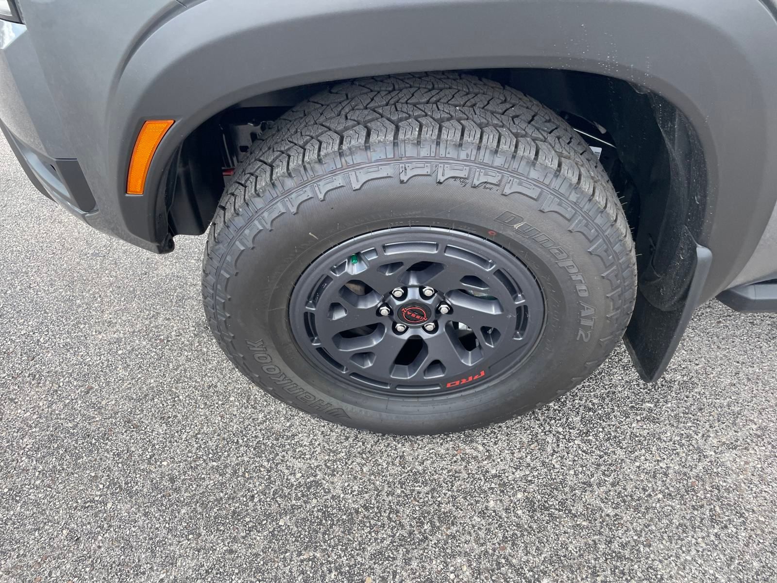 2025 Nissan Frontier PRO-4X photo 9