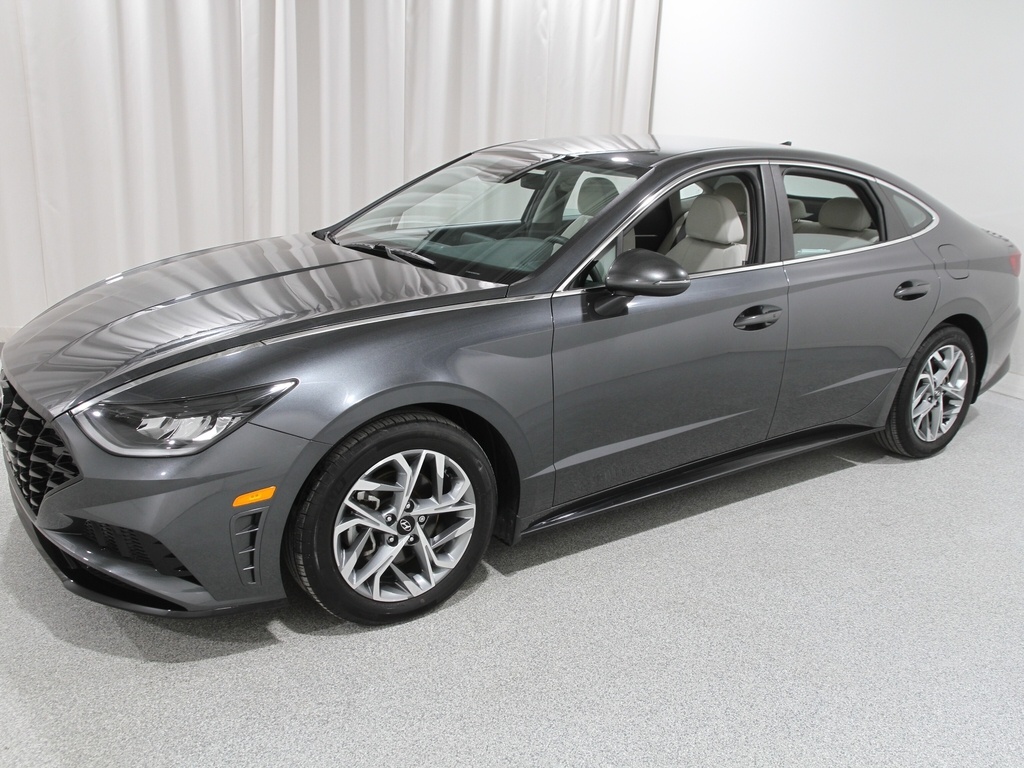2023 Hyundai Sonata SEL photo 2