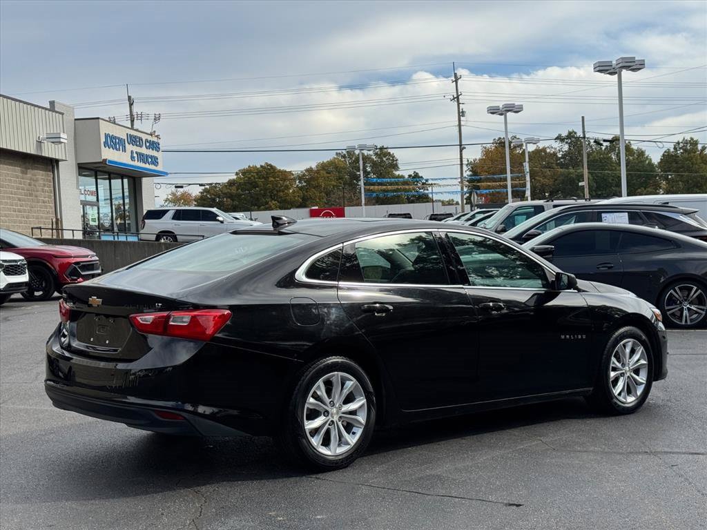 2024 Chevrolet Malibu 1LT photo 4