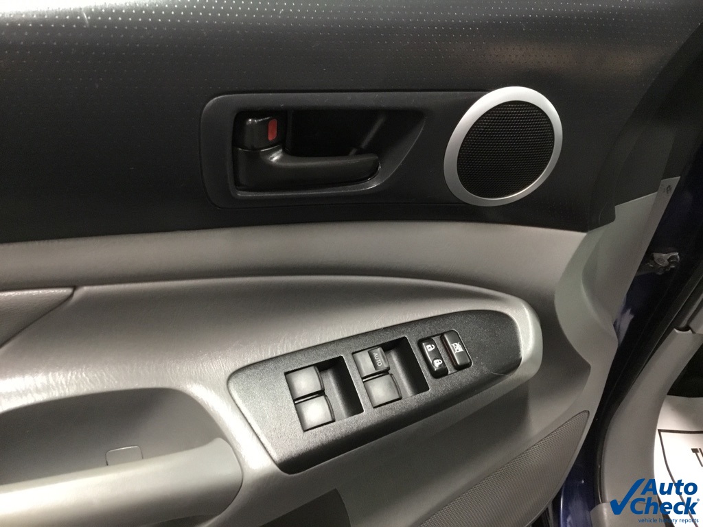 2014 Toyota Tacoma Base 4x4 photo 19